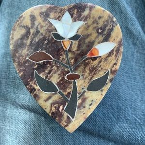 Stone Heart Shaped Trinket Box With Flower Inlay